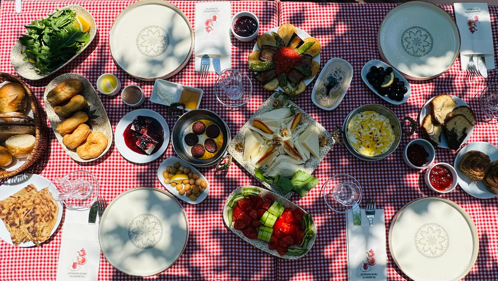 Serpme Kahvaltı